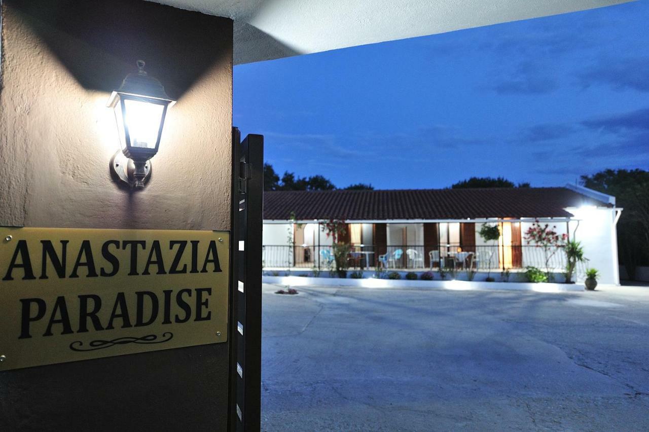 Anastazia Paradise Kolios ภายนอก รูปภาพ